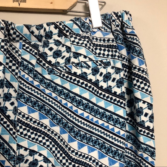 LANE BRYANT blue Aztec print joggers - Picture 5 of 6